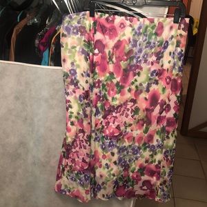 Dress barn 18/20 floral skirt